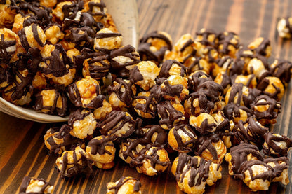 Chocolate Drizzled Caramel Popcorn